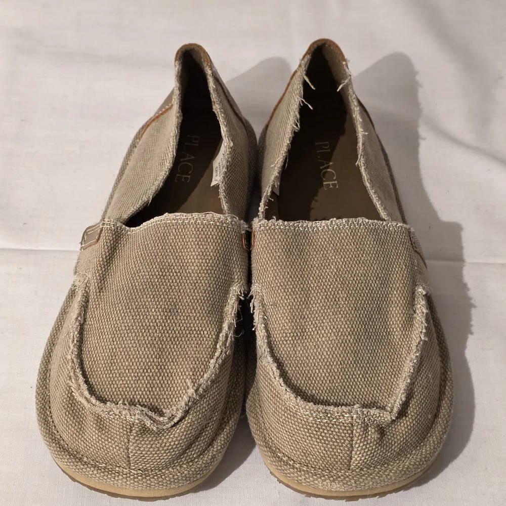 Childrens Place Beige Canvas Slip-Ons Sz 3, Boat Shoes